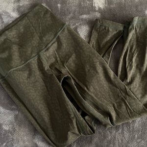 Born primitive leggings